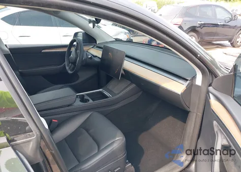 2024 Tesla Model Y Long Range Dual Motor All-Wheel Drive from USA, damaged, VIN 7SAYGDEE6RA226536